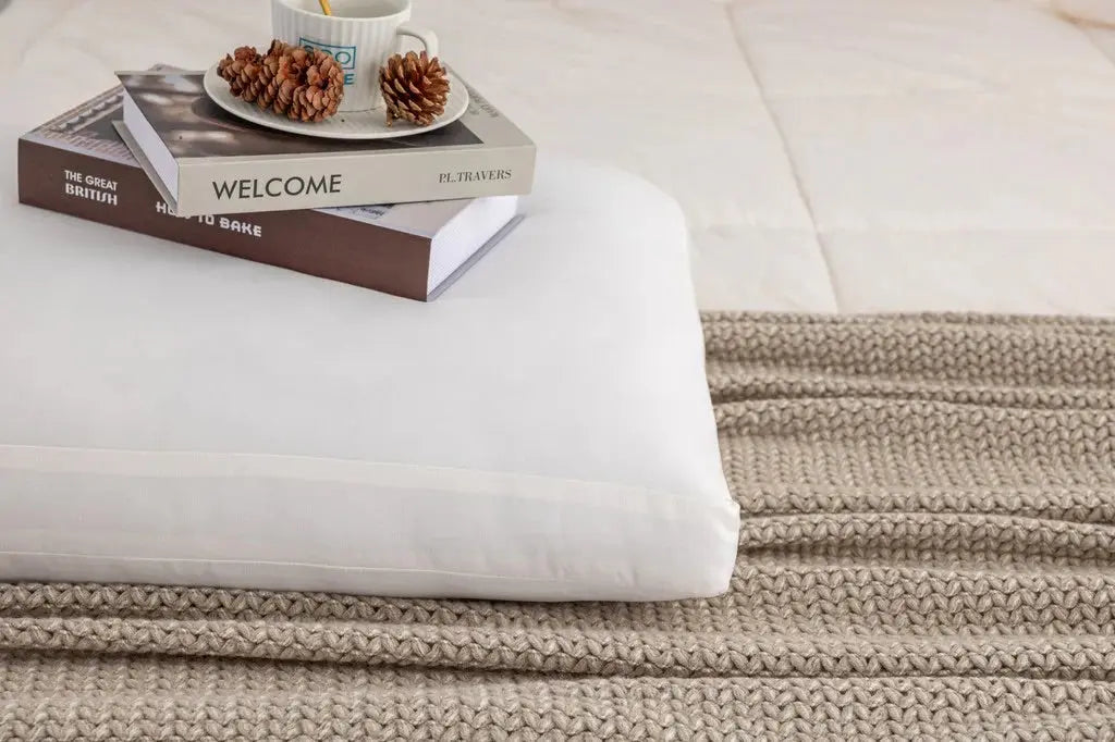 639302303:Soft Wash Pillow,