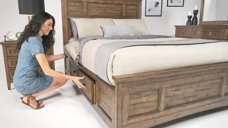 006391631:Baycreek Panel Bed Thumbnail