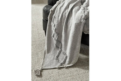 026754307:Kassidy Throw