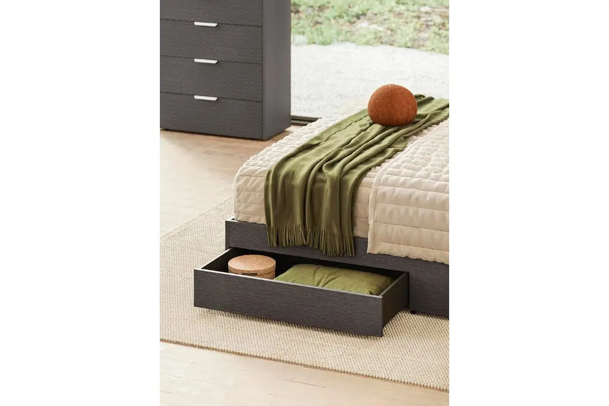 AMY000016:Amy Upholstered Panel Bed With,