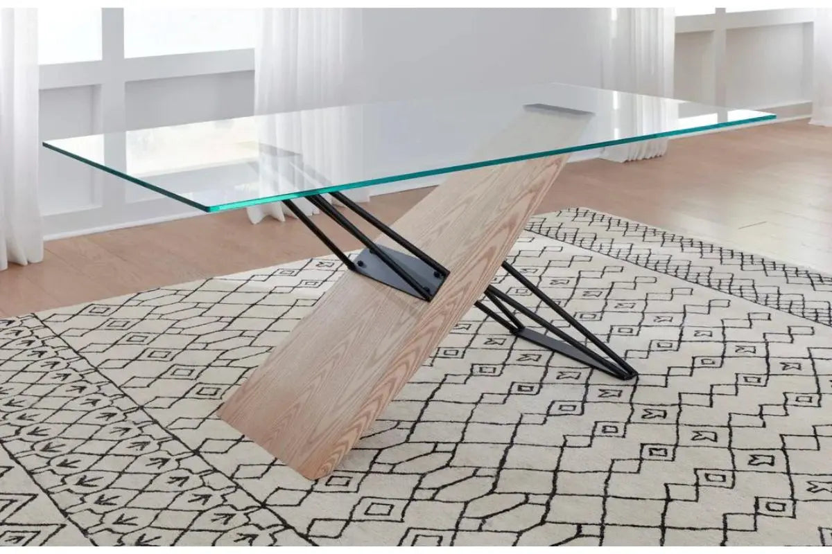 AERE00000:Aere Dining Table, AngledAngle