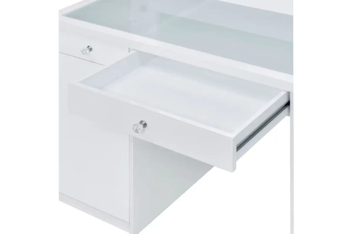 675055204:Amia Vanity,