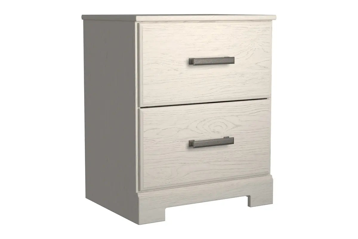 010893485:Stelsie