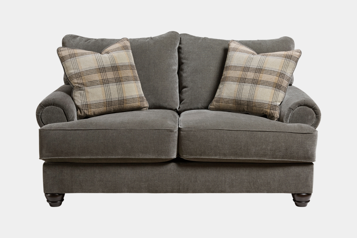 516580536:Beckridge Loveseat, Front