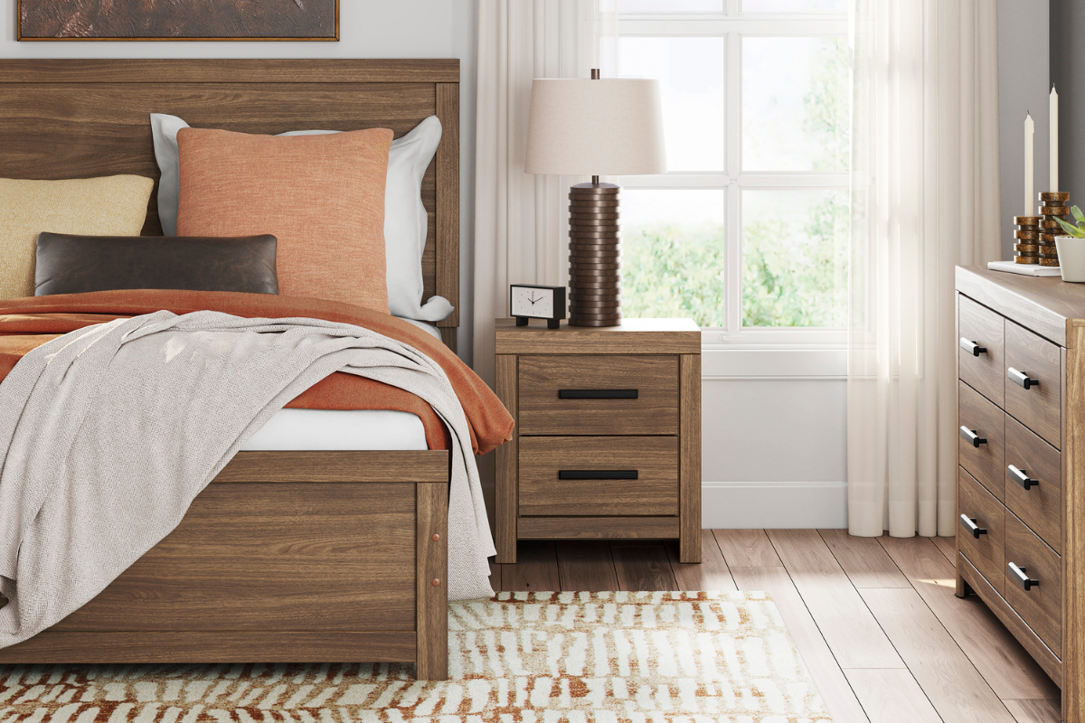 BROACHM45:Broachmyn Panel Bed & Dresser & Mirror & Nightstand, Styled