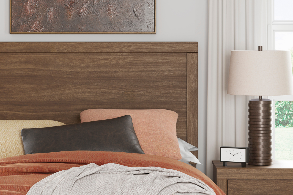 BROACHM42:Broachmyn Panel Bed,