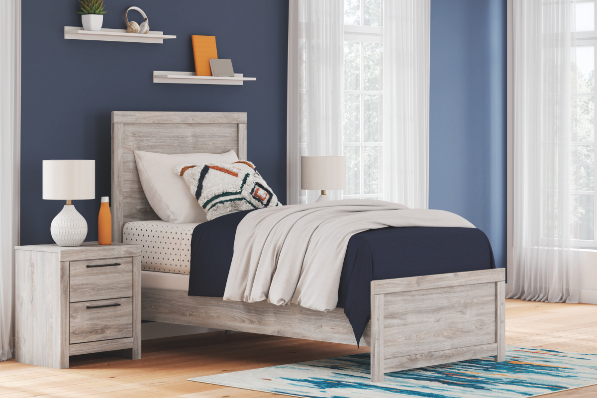 BROACHM13:Broachmyn Panel Bed, Styled