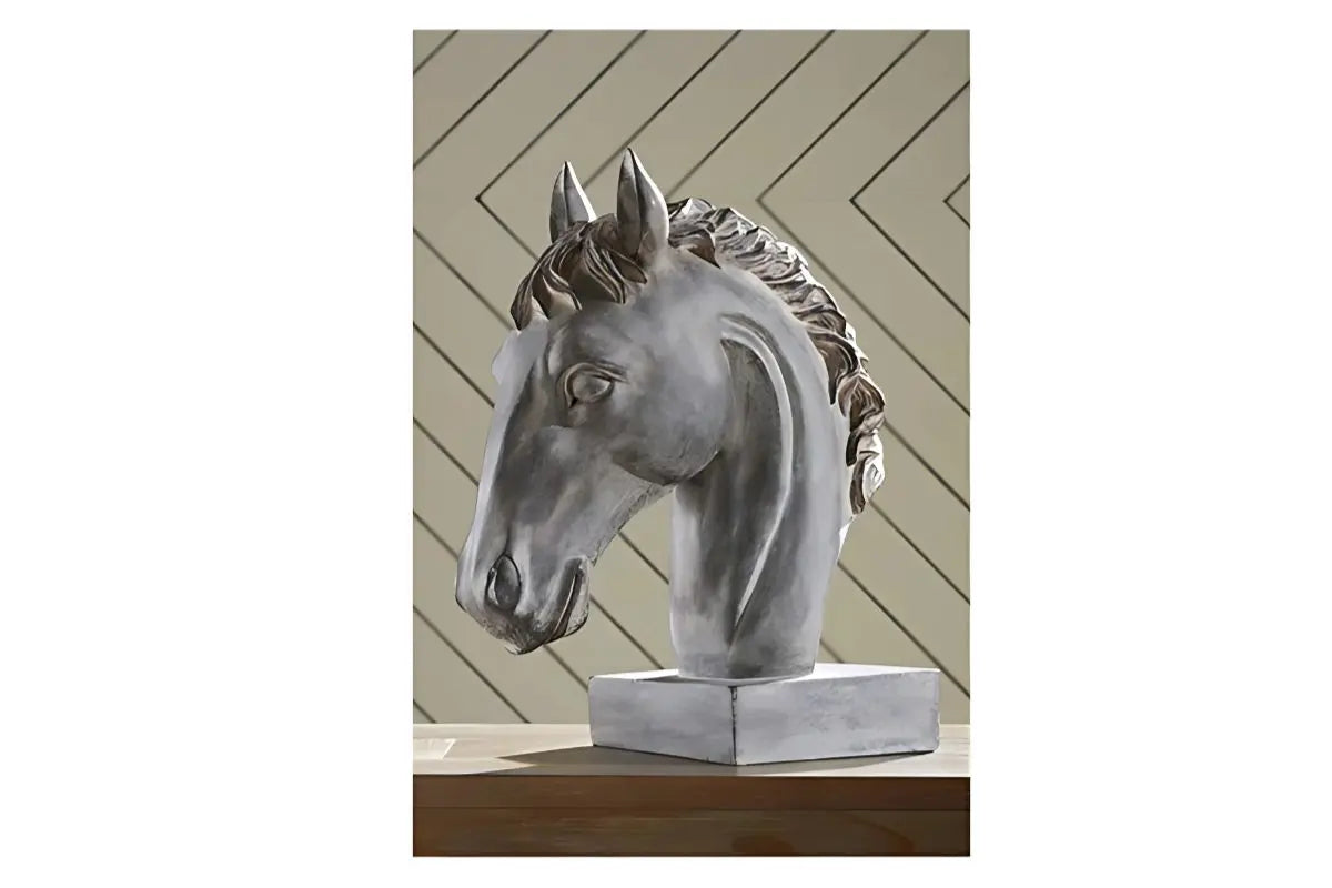 678328354:Carnlow Sculpture Or Decorativ,