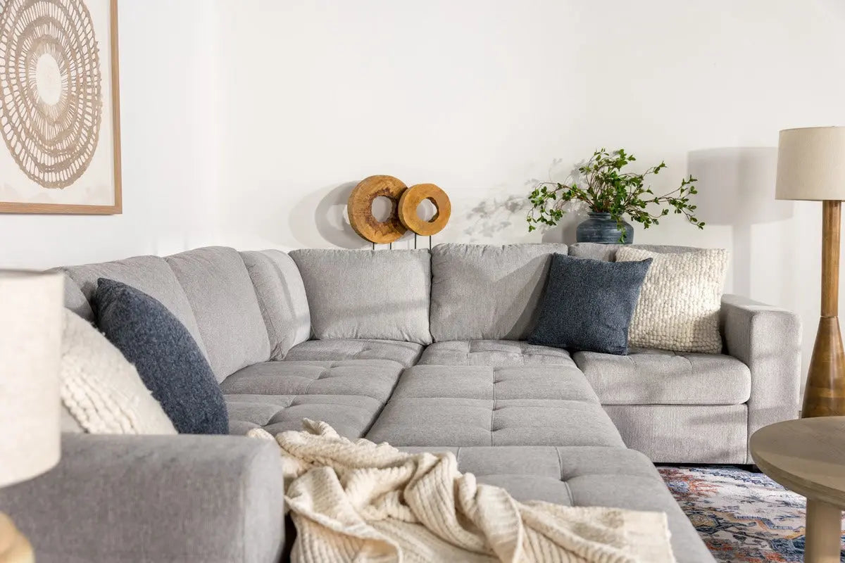 CLAIRE104:Claire Full Pullout Tux Chaise,