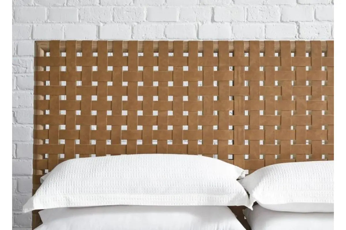 DORSEY022:Dorsey Platform Bed,