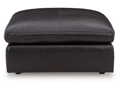 318994823:Emillia Ottoman, Front