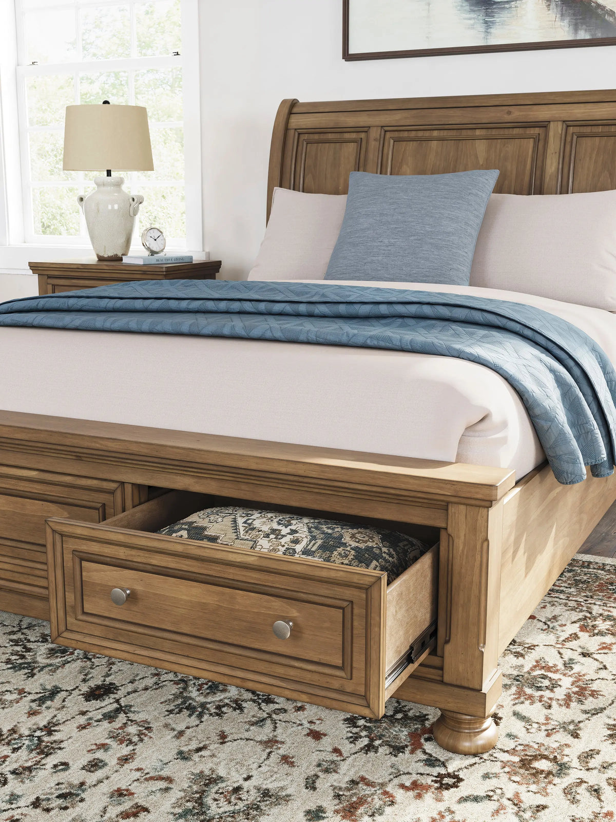FEDDIN049:Feddinger Sleigh Bed With Stor,
