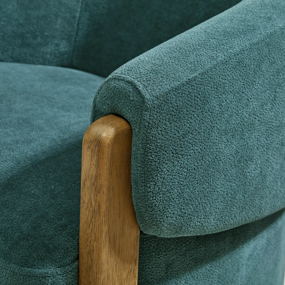 668433366:Finley Swivel Chair,