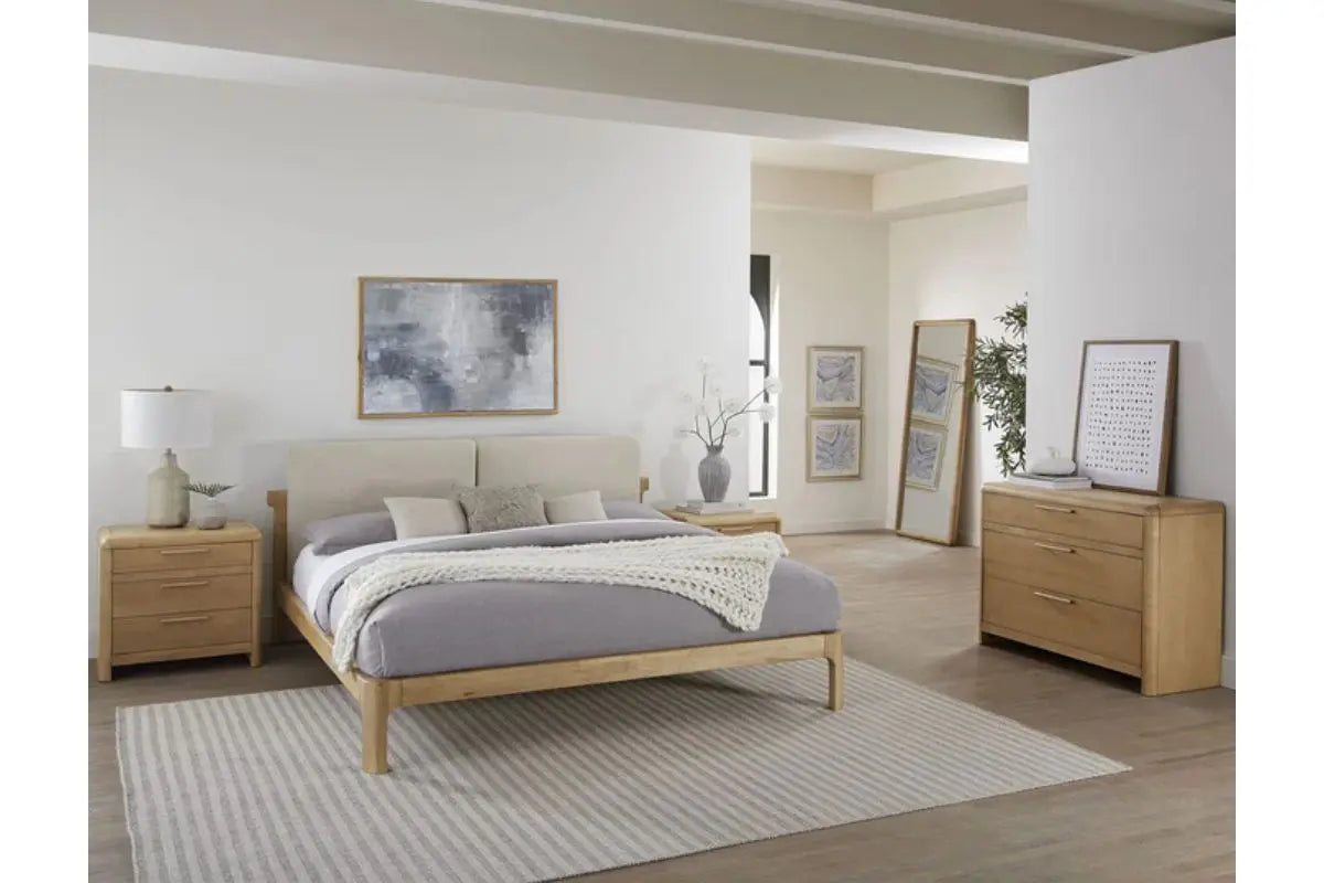 599444774:Furano Bachelors Chest, Styled