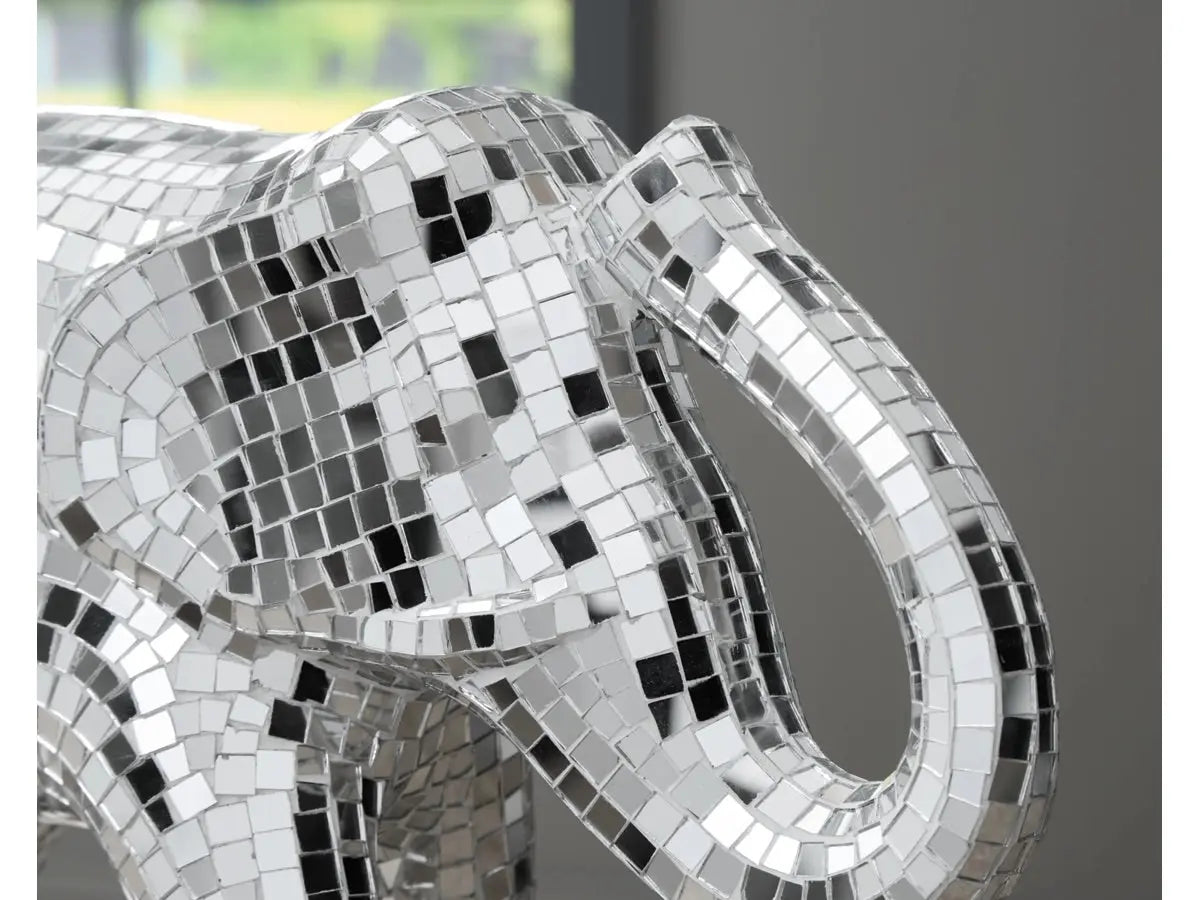 790304385:Hallmont Sculpture,