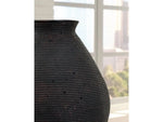 689137519:Hannela Vase,