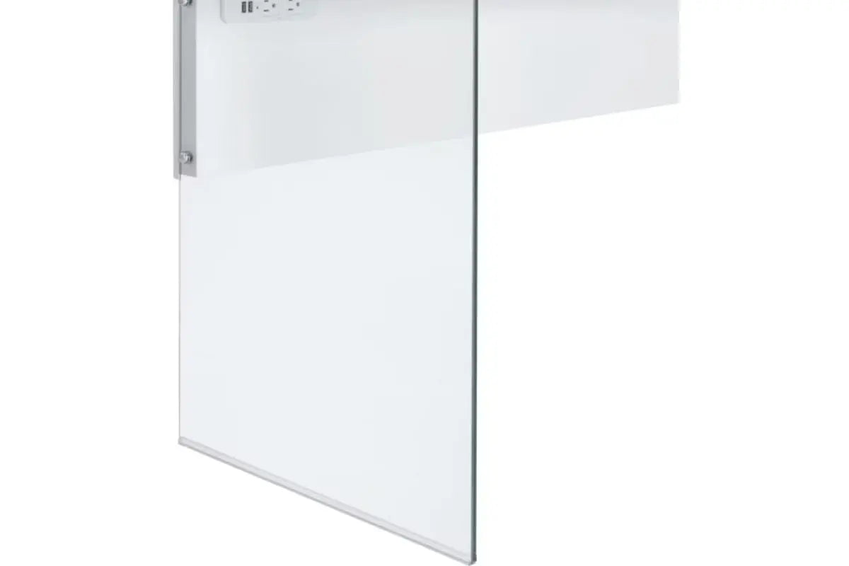 715060874:Jacey Vanity,