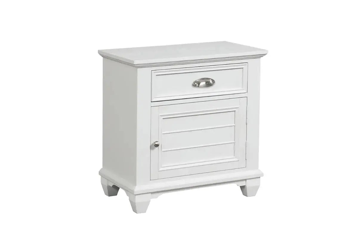 JAMES0101:Jamestown Panel Bed & Dresser , Angled