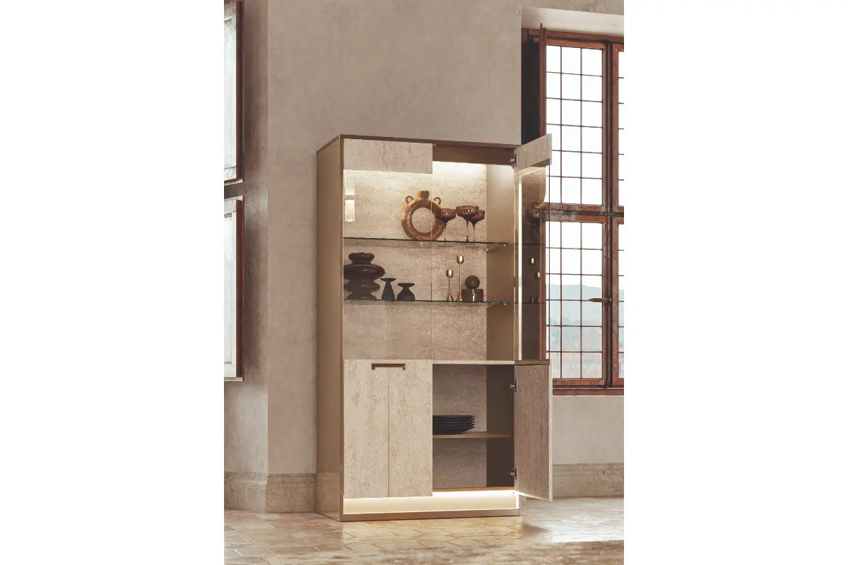 JOCURIO00:Jo Curio Cabinet, Styled