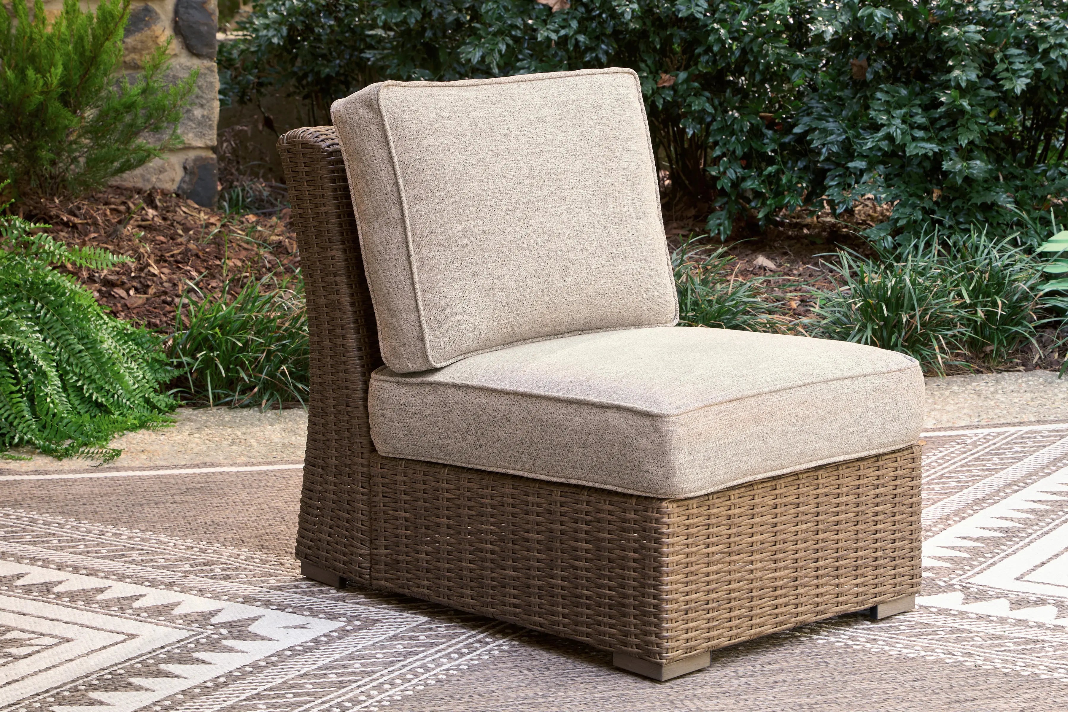 277861727:Laguna Heights Outdoor Armless,