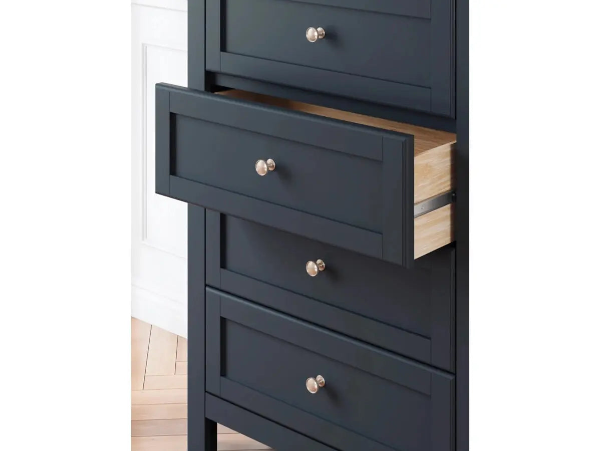 508867287:Landocken Chest,