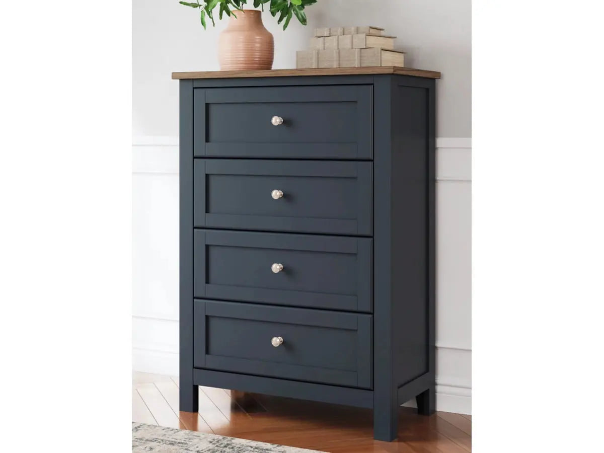 508867287:Landocken Chest, Styled
