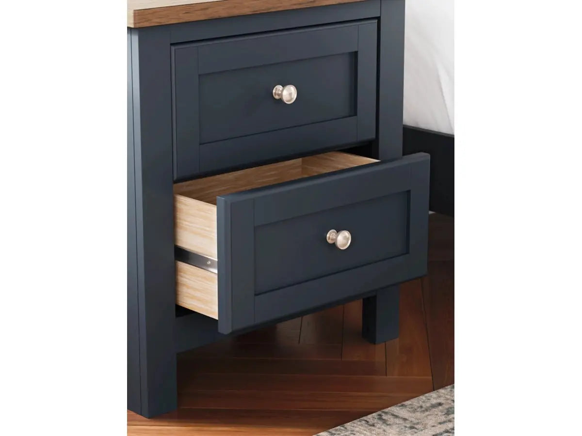 790942117:Landocken Nightstand,