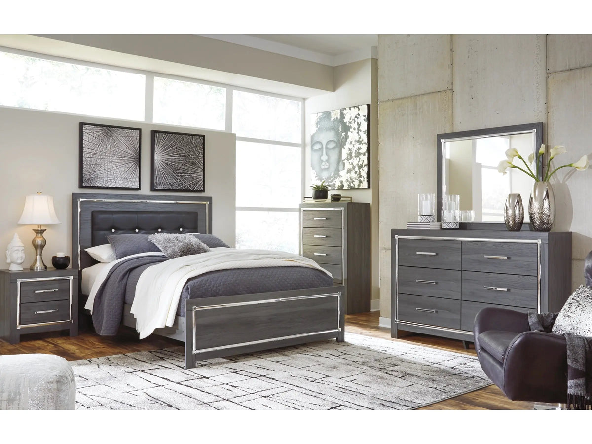 109504189:Lodanna Dresser, Styled