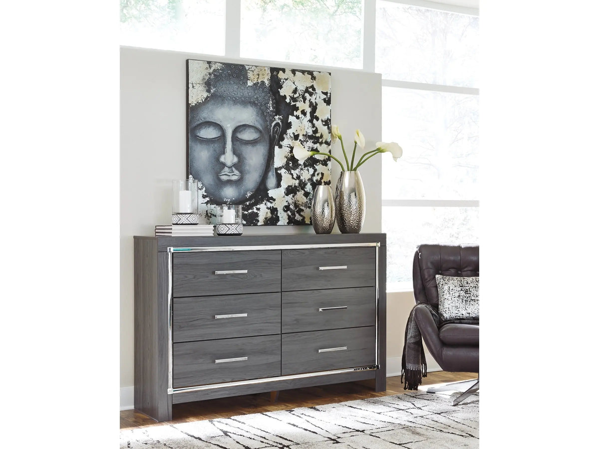 109504189:Lodanna Dresser, Styled