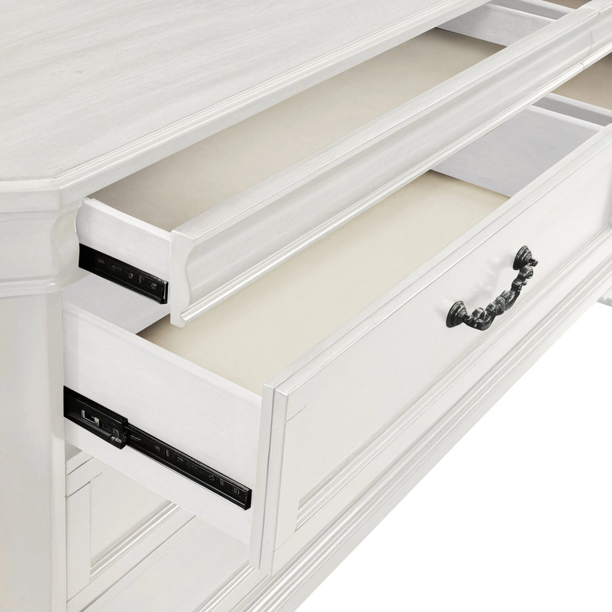 947936272:Lyndhurst Dresser,