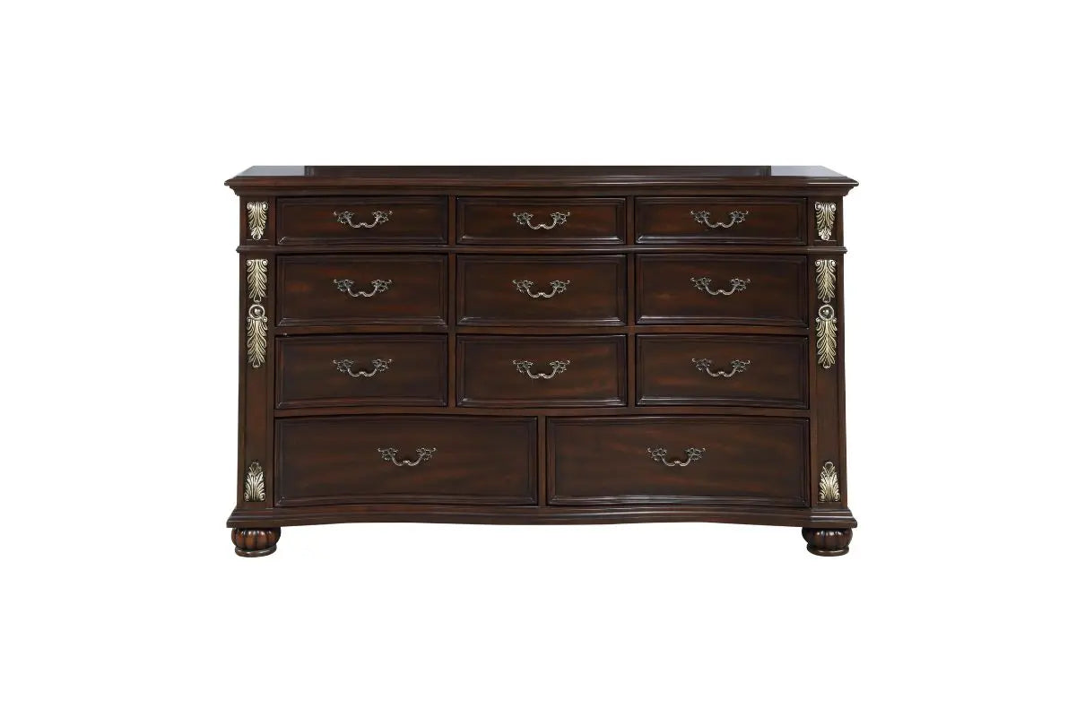 908443923:Maximus Dresser, Front