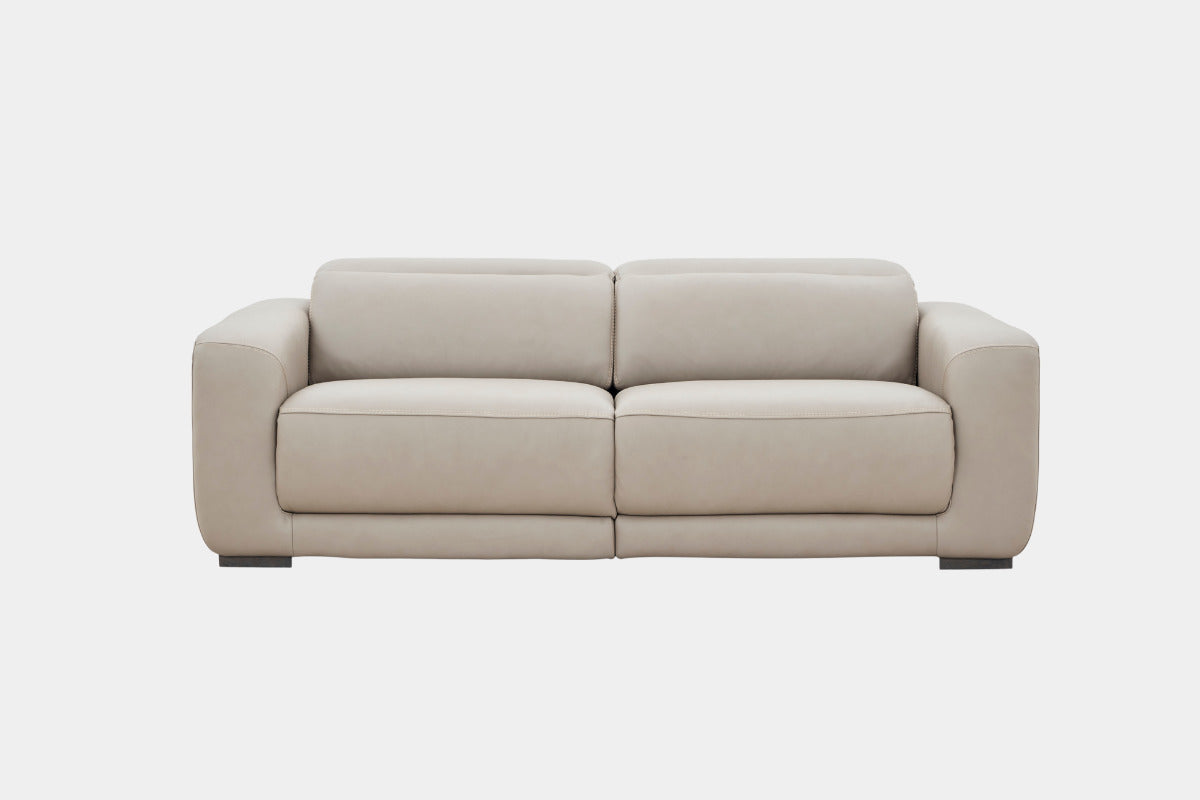 MAXWLL002:Maxwell 2 Power Loveseat, Front