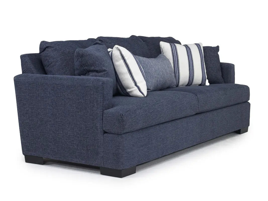 252582688:Monica Sofa, Angle