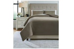 271360519:Eilena Comforter Set