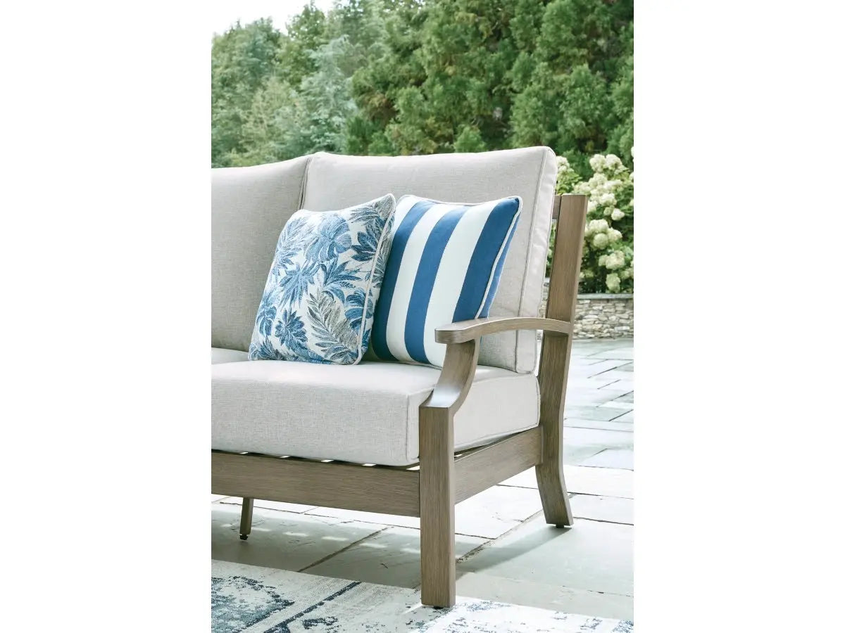 201483738:Rainier Outdoor Sofa,