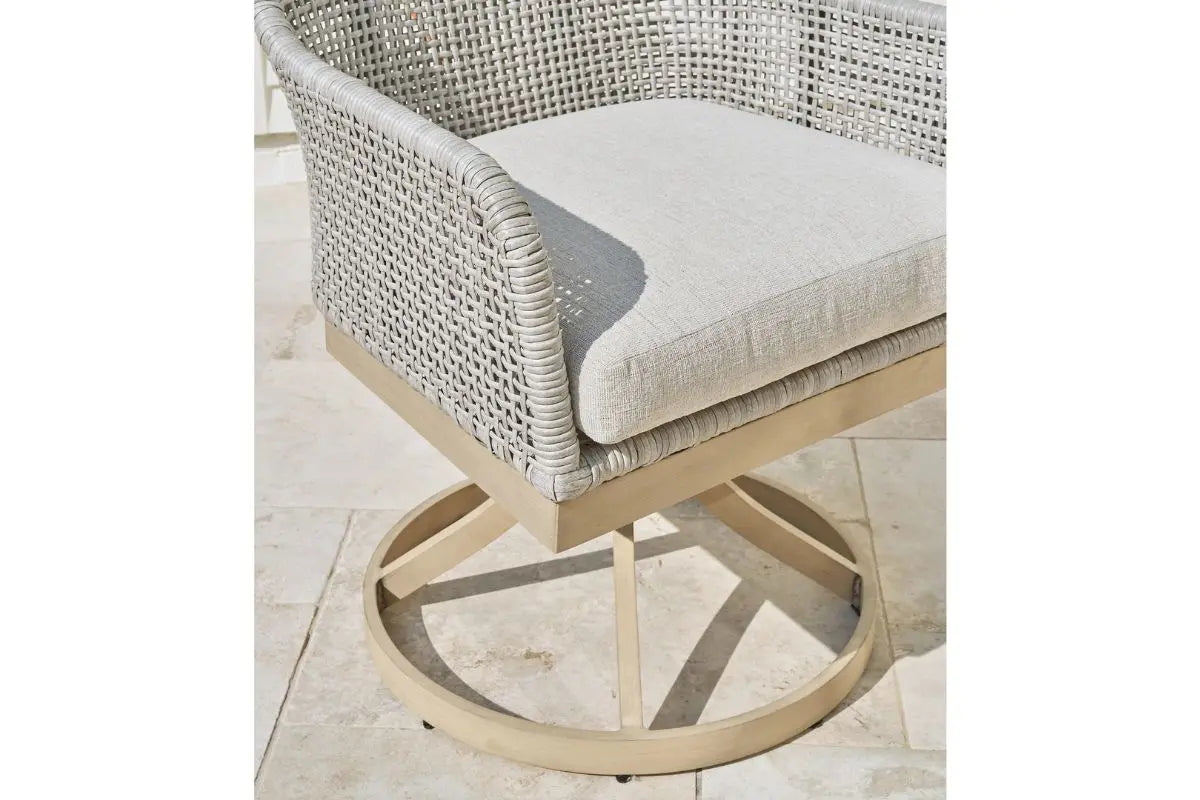 SETONCR01:Seton Creek 4 Piece Patio Sect, Side