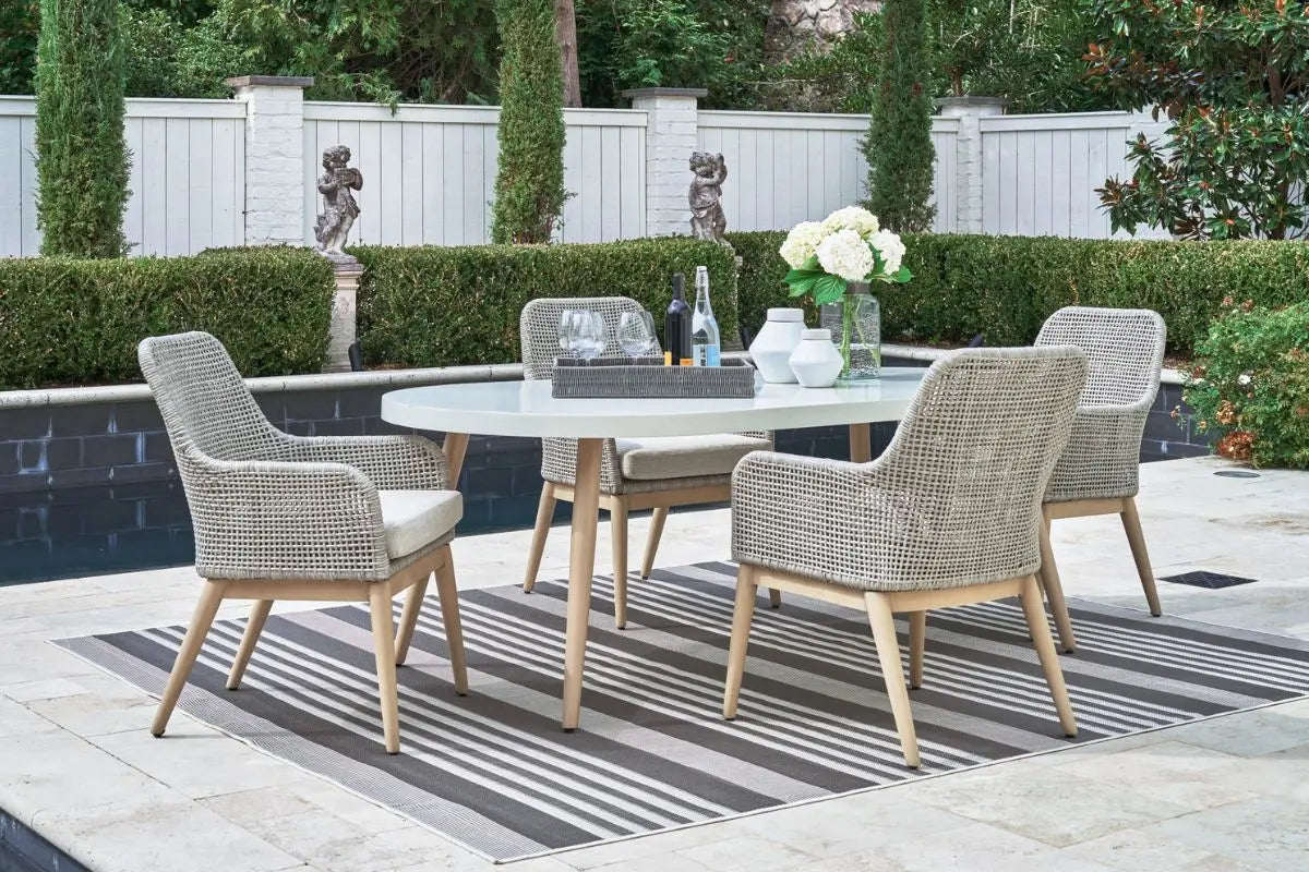SETONCR00:Seton Creek Patio Table & 4 Ch,