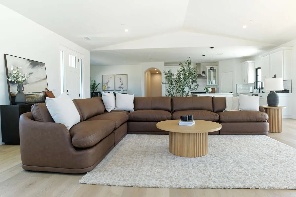 STRATUS10:Stratus 6 Piece Sectional, StyledFront