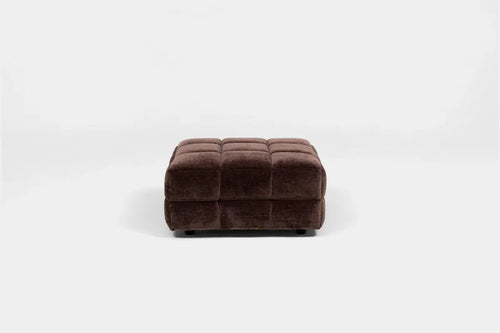 464631372:Valmont Ottoman, Front