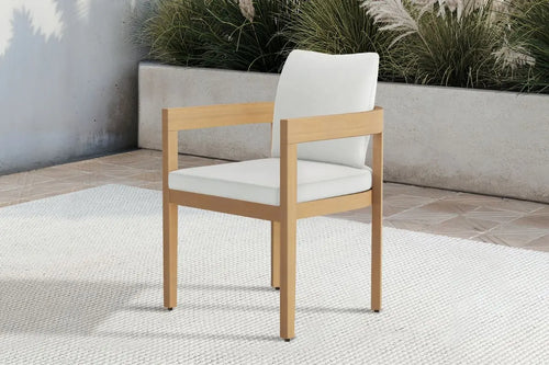 WESLEY005:Wesley Outdoor Dining Table & , Styled