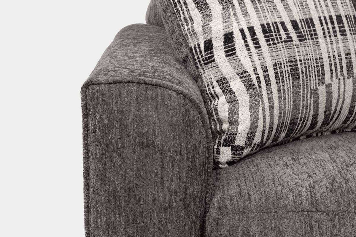 WILSON005:Wilson Sofa & Loveseat,