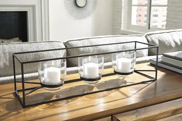 127416191:Jadyn Candle Holder in Black, Image 1