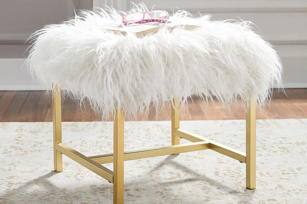508639697:Elissa Fur Ottoman, Image 2