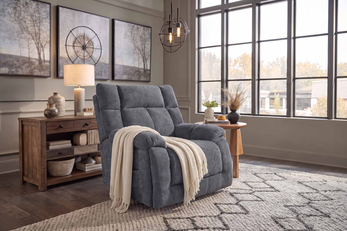 006230168:Tucker 2 Power Theater Recliner, Styled