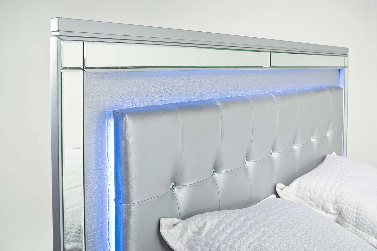 711944840:Valentino Panel Bed in Silver, Eastern King, Image 4