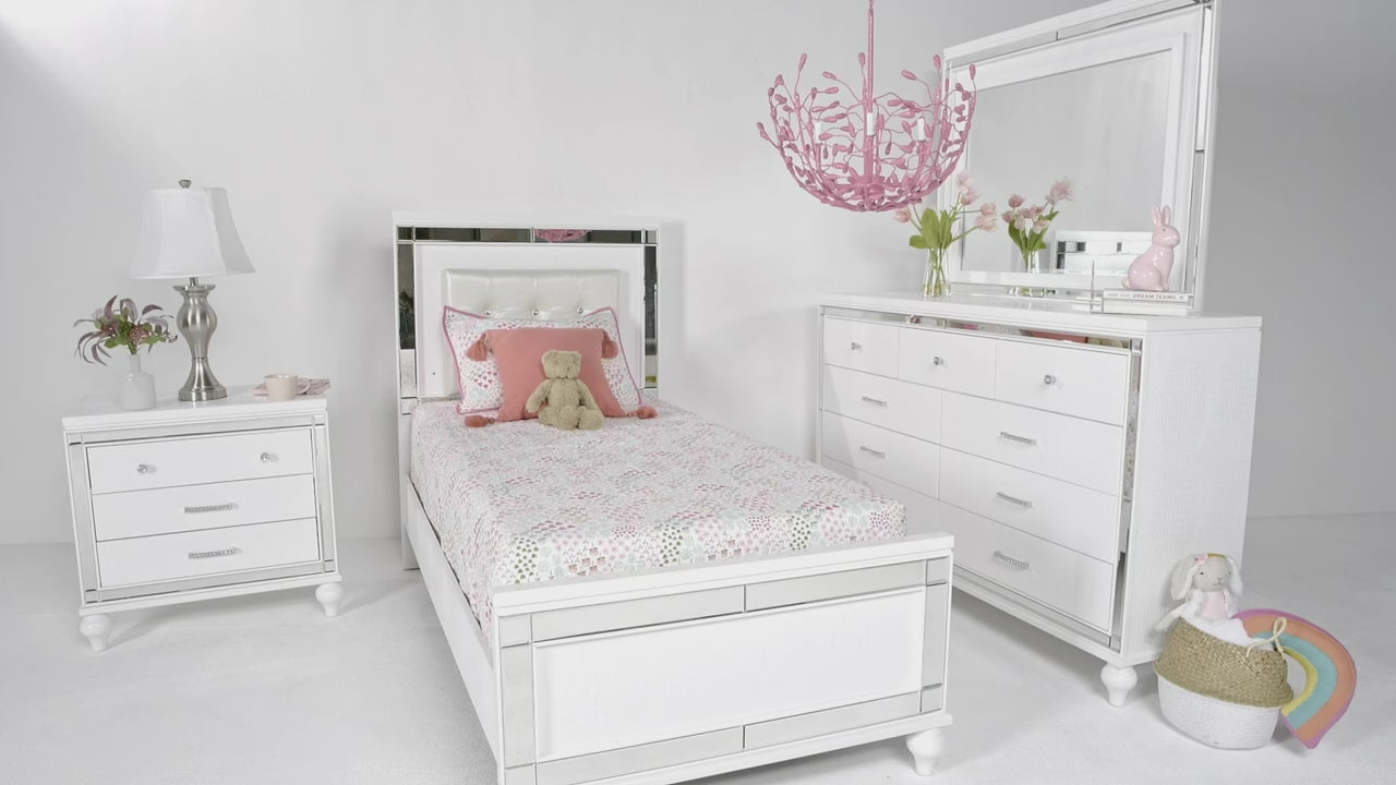 332002675:Valentino