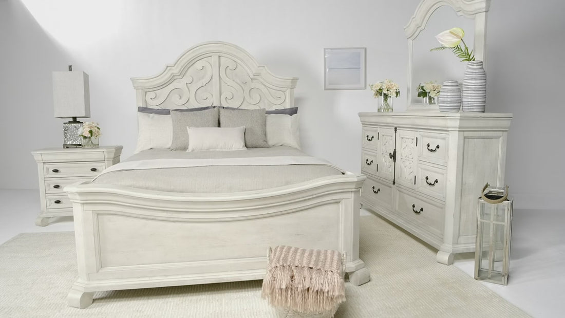159926926:Bellamy Mirror, Video