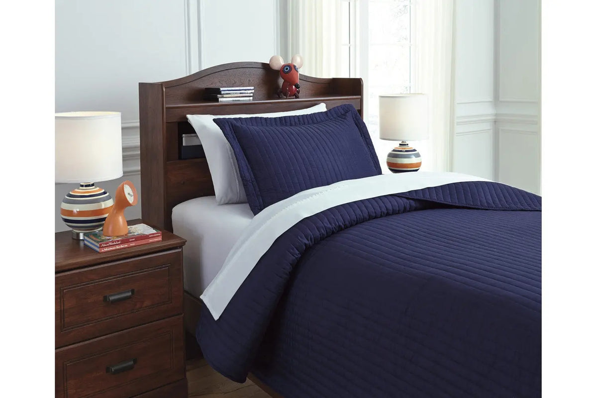 928645672:Raleda Coverlet in Navy, Queen, Image 2